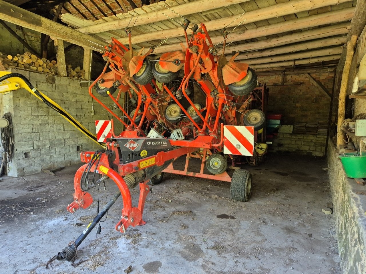 Kreiselheuer van het type Kuhn GF 10802 T, Gebrauchtmaschine in MANDRES-SUR-VAIR (Foto 1)