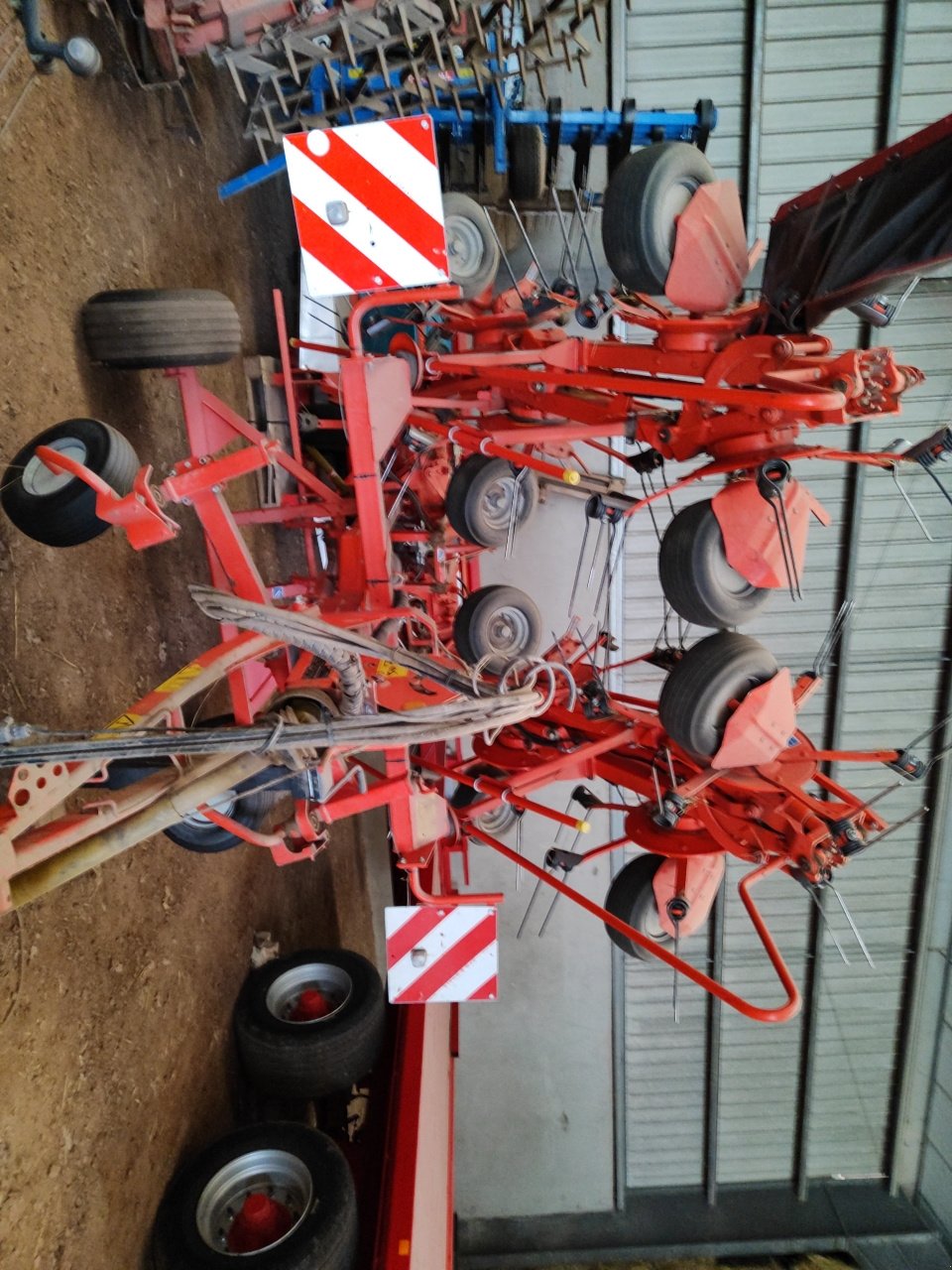 Kreiselheuer van het type Kuhn GF 10802T, Gebrauchtmaschine in Saint-Nabord (Foto 8)