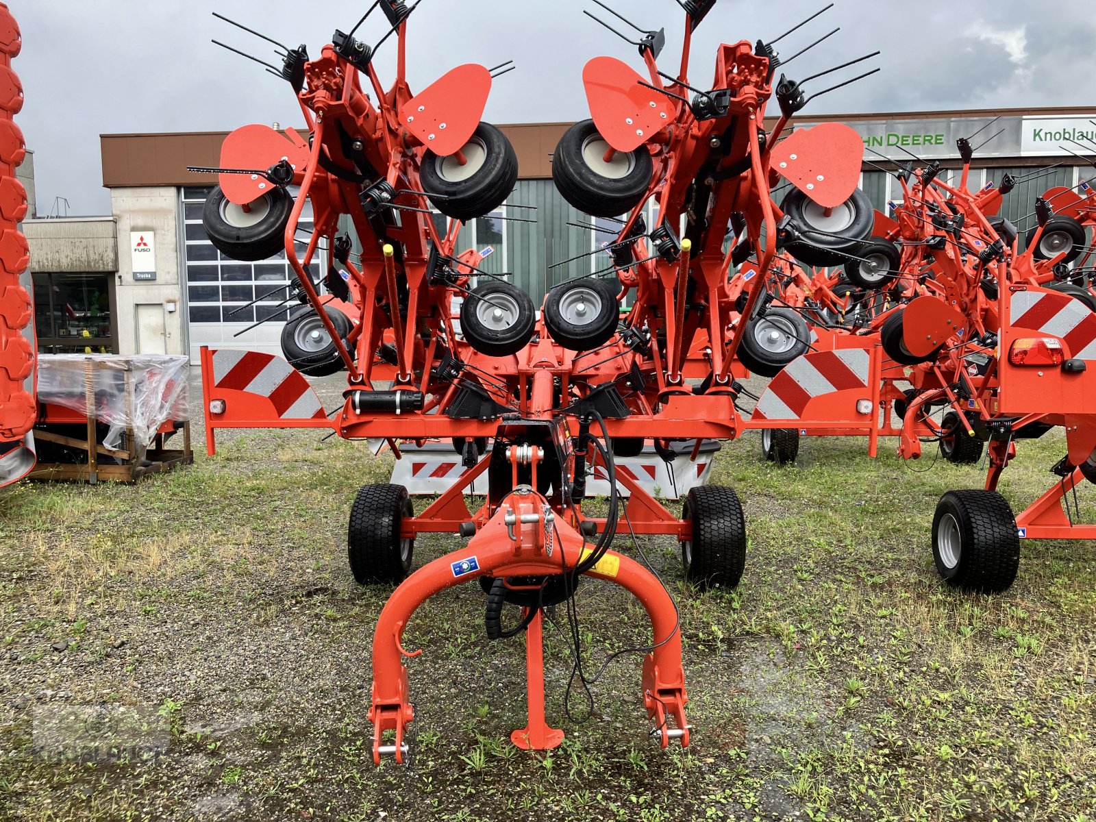 Kreiselheuer del tipo Kuhn GF 10803 T, Neumaschine In Ravensburg (Immagine 1)