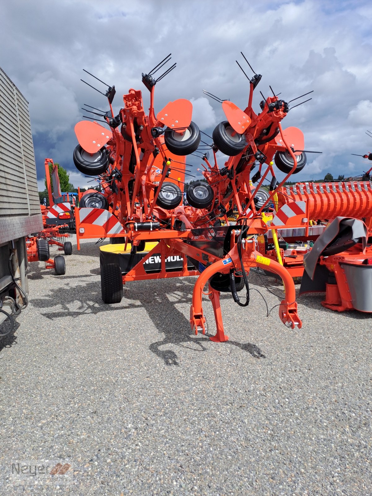 Kreiselheuer Türe ait Kuhn GF 10803 T, Neumaschine içinde Bad Waldsee Mennisweiler (resim 2)