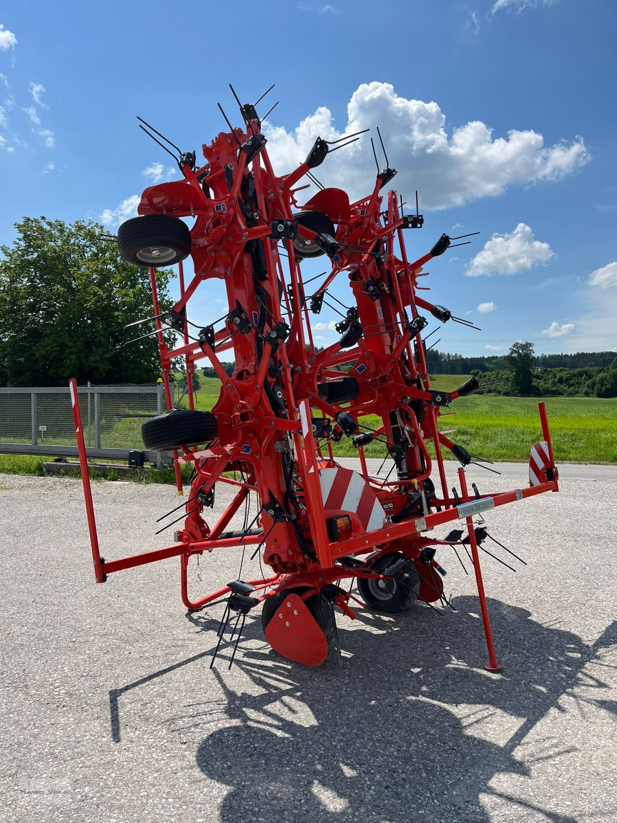 Kreiselheuer tipa Kuhn GF 10803, Neumaschine u Antdorf (Slika 8)