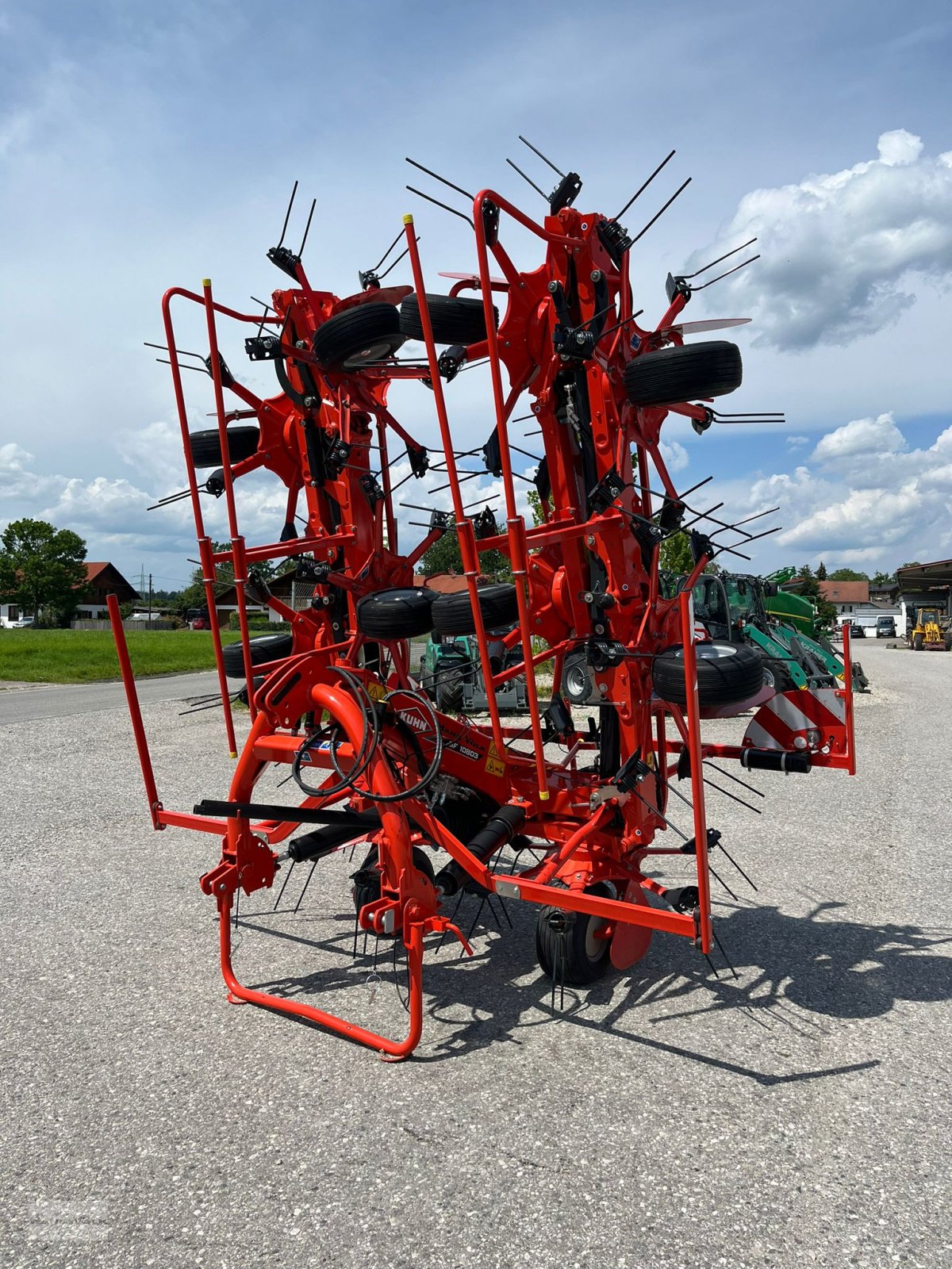 Kreiselheuer del tipo Kuhn GF 10803, Neumaschine en Antdorf (Imagen 10)