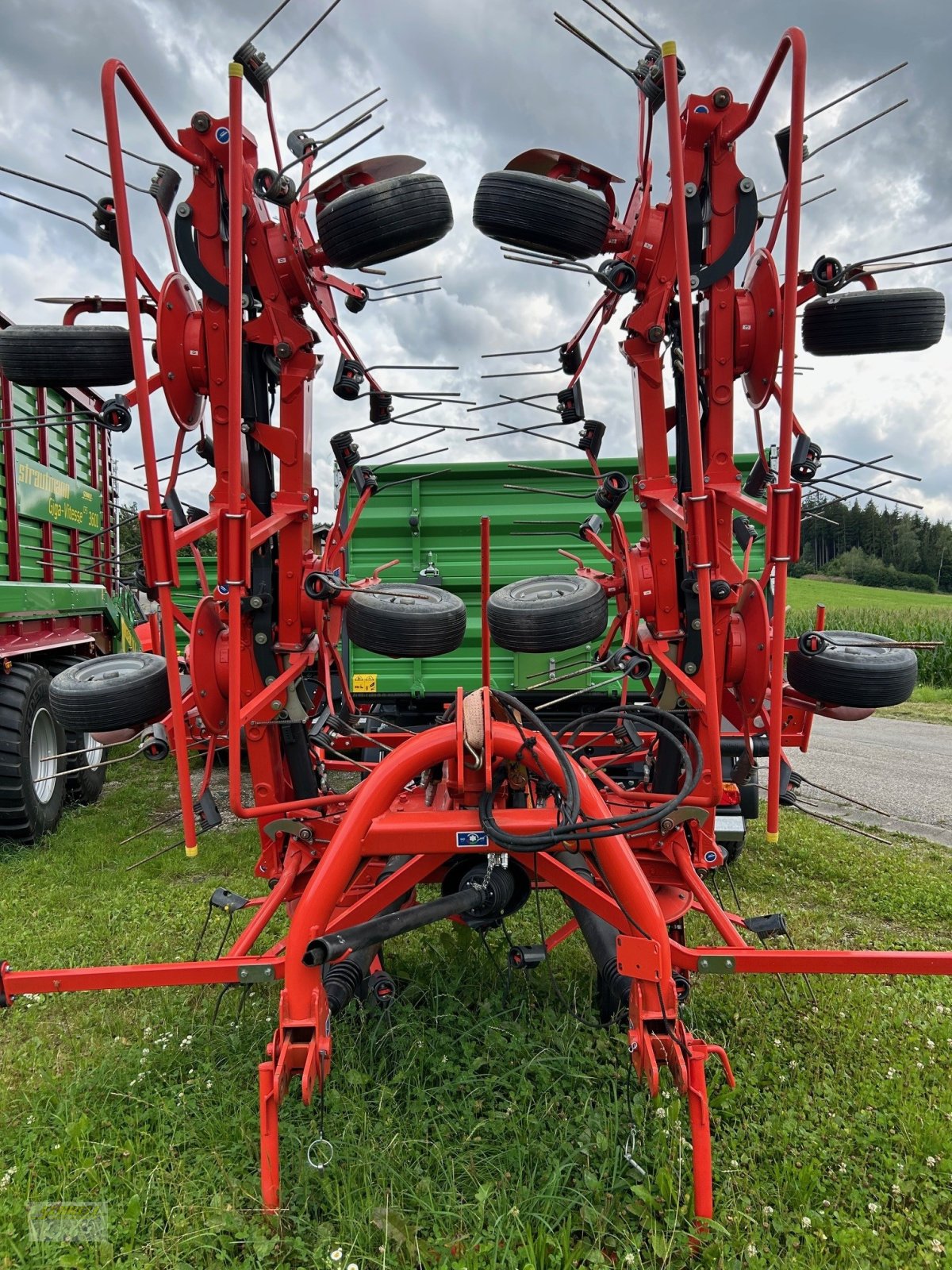 Kreiselheuer del tipo Kuhn GF 10812, Gebrauchtmaschine en Söchtenau (Imagen 3)