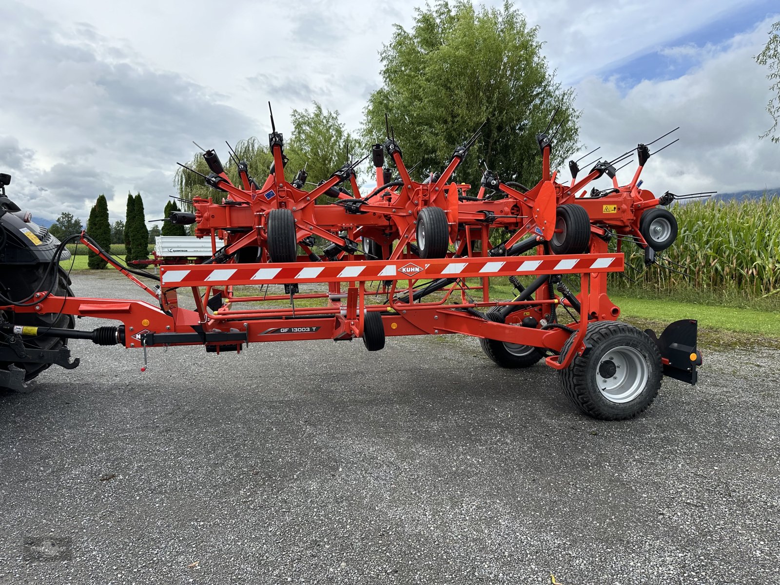 Kreiselheuer del tipo Kuhn GF 13003 T, Neumaschine en Rankweil (Imagen 9)