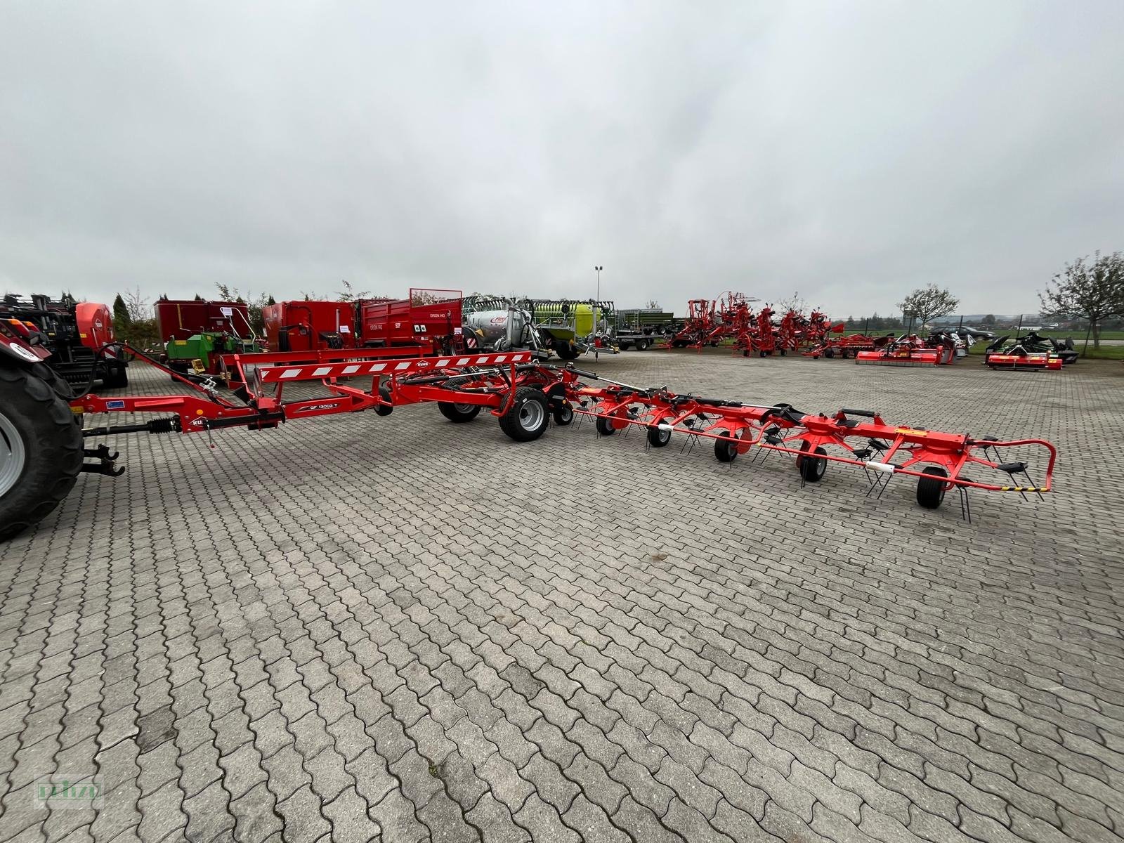 Kreiselheuer tipa Kuhn GF 13003 T, Neumaschine u Bruckmühl (Slika 1)