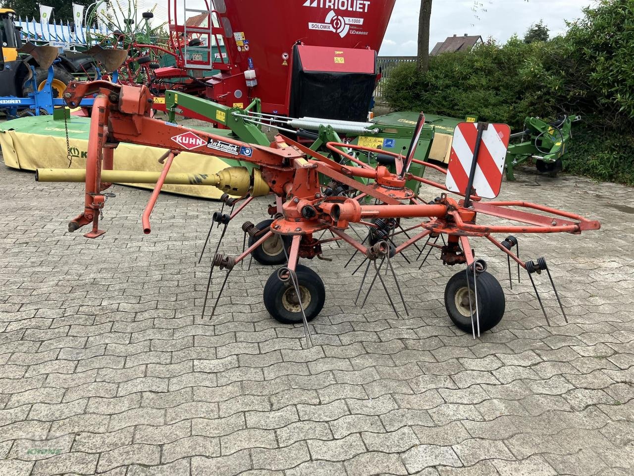 Kreiselheuer tipa Kuhn GF 4000, Gebrauchtmaschine u Spelle (Slika 1)