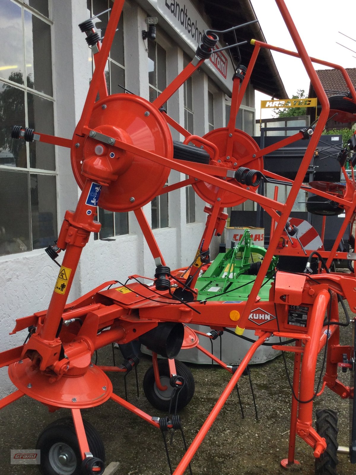 Kreiselheuer del tipo Kuhn GF 502, Neumaschine en Kößlarn (Imagen 2)