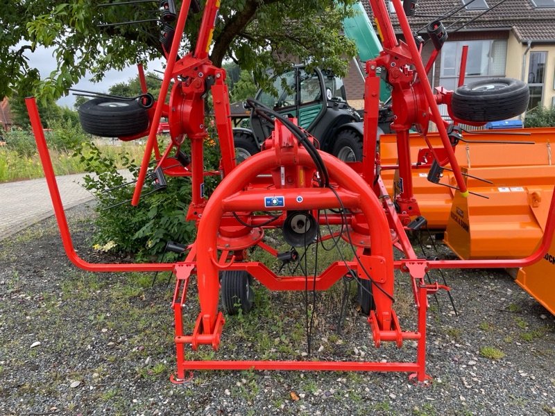 Kreiselheuer du type Kuhn GF 582, Neumaschine en Lauterberg/Barbis (Photo 2)