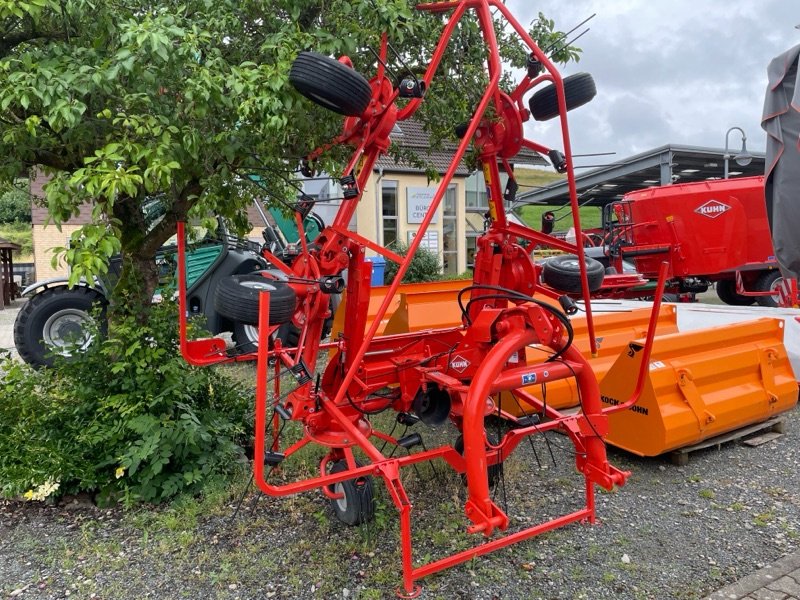 Kreiselheuer van het type Kuhn GF 582, Neumaschine in Lauterberg/Barbis (Foto 3)