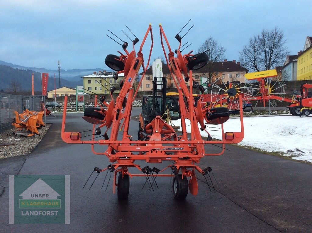 Kreiselheuer des Typs Kuhn GF 5902, Neumaschine in Kobenz bei Knittelfeld (Bild 4)