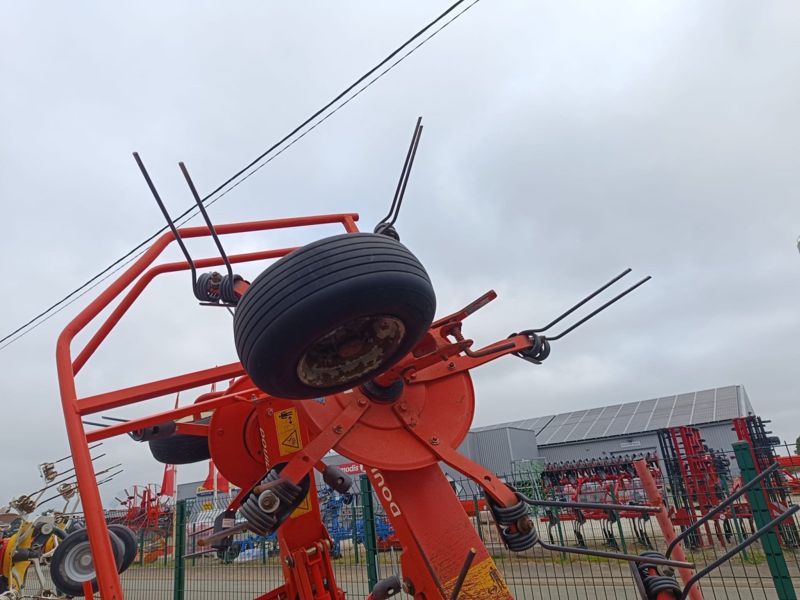 Kreiselheuer del tipo Kuhn GF 5902, Gebrauchtmaschine In Le Horps (Immagine 2)