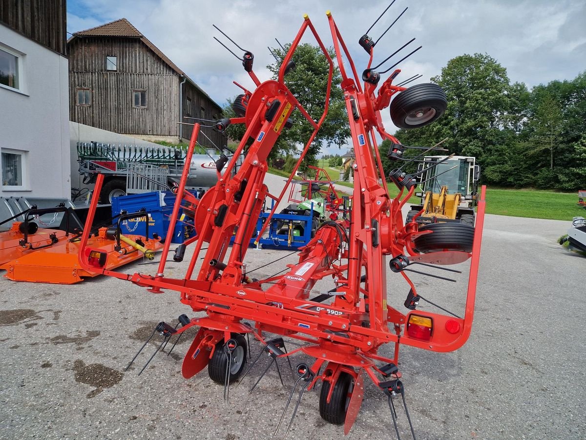 Kreiselheuer van het type Kuhn GF 5902, Neumaschine in Grünbach (Foto 4)