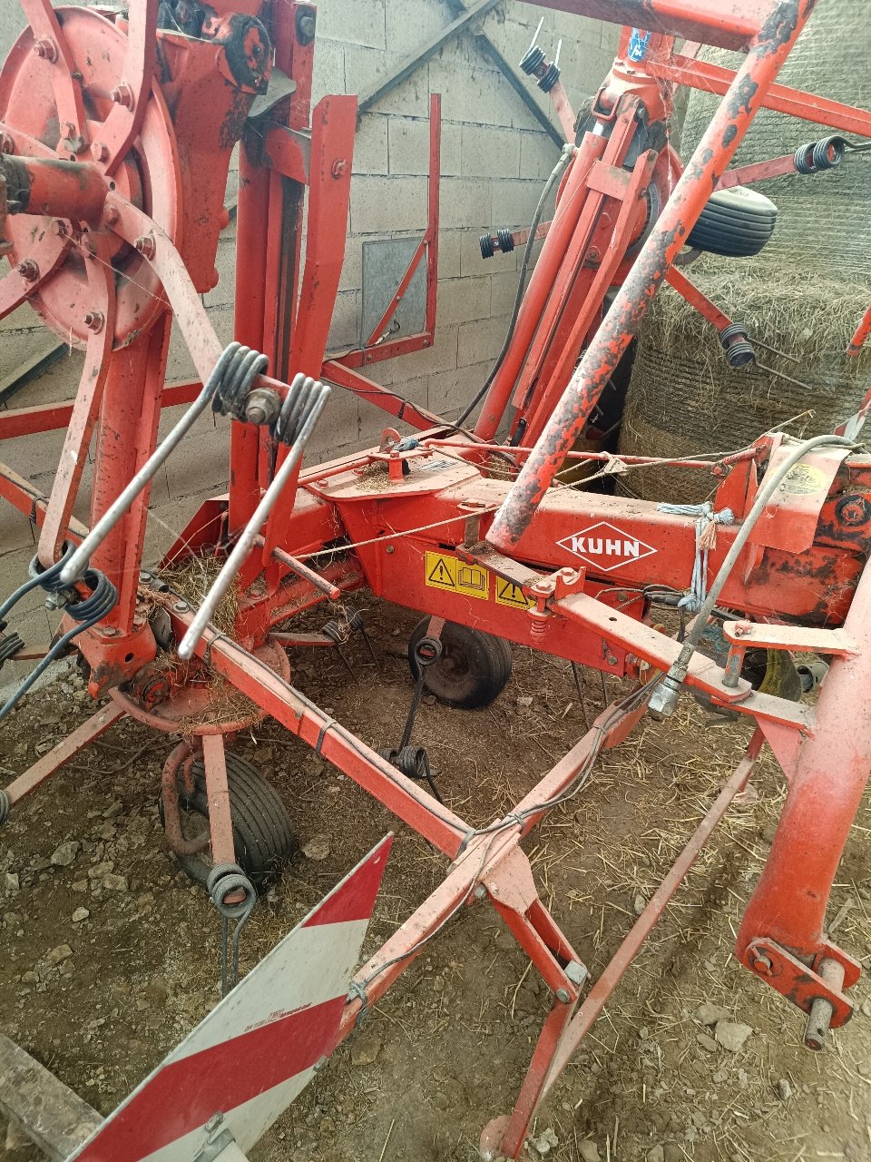 Kreiselheuer Türe ait Kuhn GF 6301 MH, Gebrauchtmaschine içinde MANDRES-SUR-VAIR (resim 5)