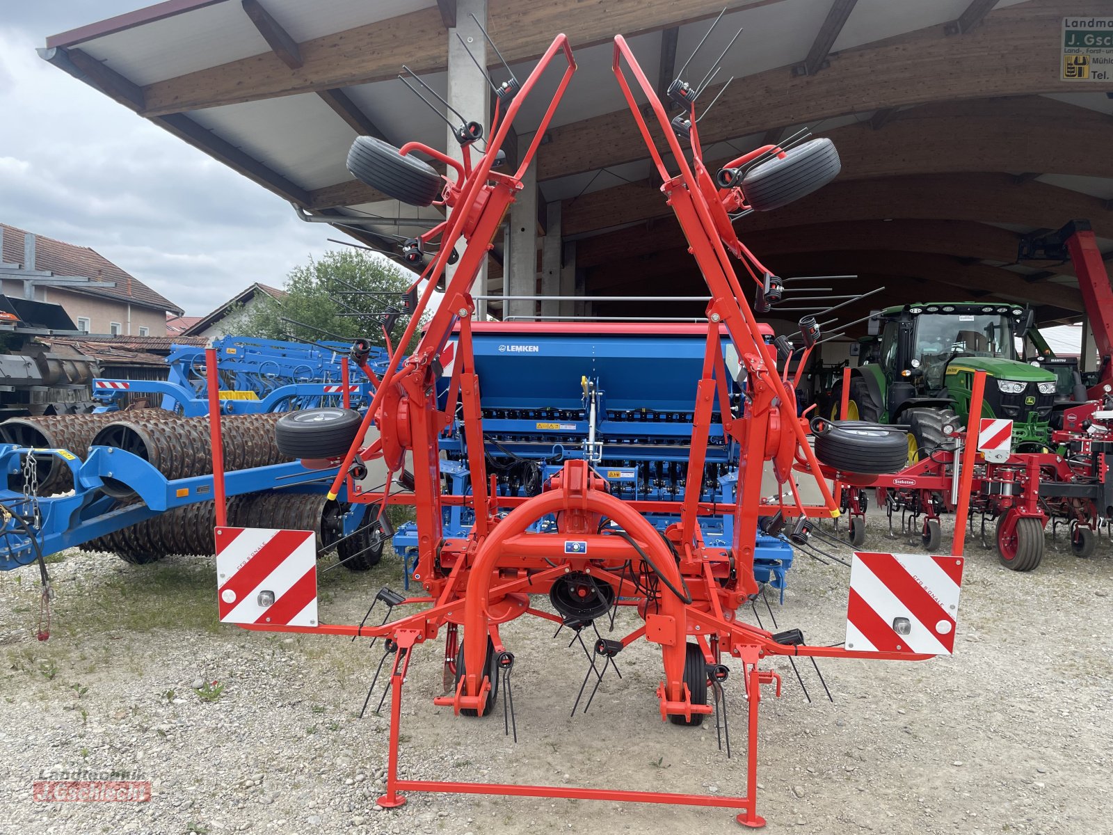 Kreiselheuer van het type Kuhn GF 6502, Neumaschine in Mühldorf (Foto 2)