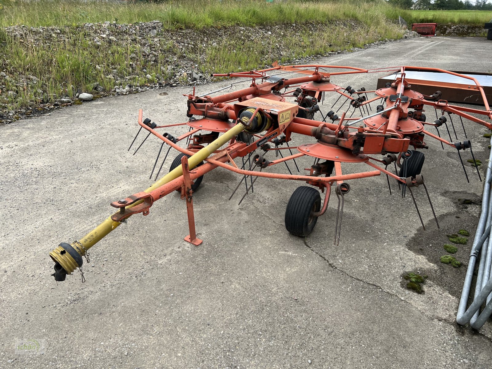 Kreiselheuer del tipo Kuhn GF 7001 T Digidrive - 6-er Kreiselheuer, Gebrauchtmaschine en Amtzell (Imagen 4)