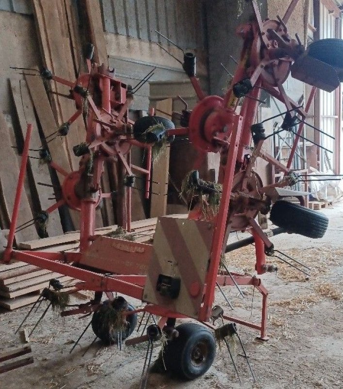 Kreiselheuer van het type Kuhn GF 7601 MH, Gebrauchtmaschine in CHEMAUDIN ET VAUX (Foto 2)