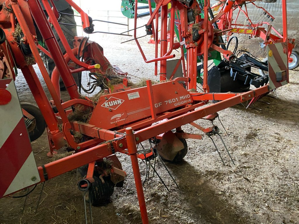 Kreiselheuer a típus Kuhn GF 7601 MHO, Gebrauchtmaschine ekkor: PIERRE BUFFIERE (Kép 7)