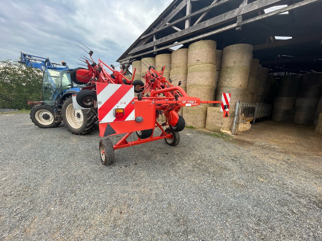 Kreiselheuer a típus Kuhn GF 7702 T, Gebrauchtmaschine ekkor: UZERCHE (Kép 4)