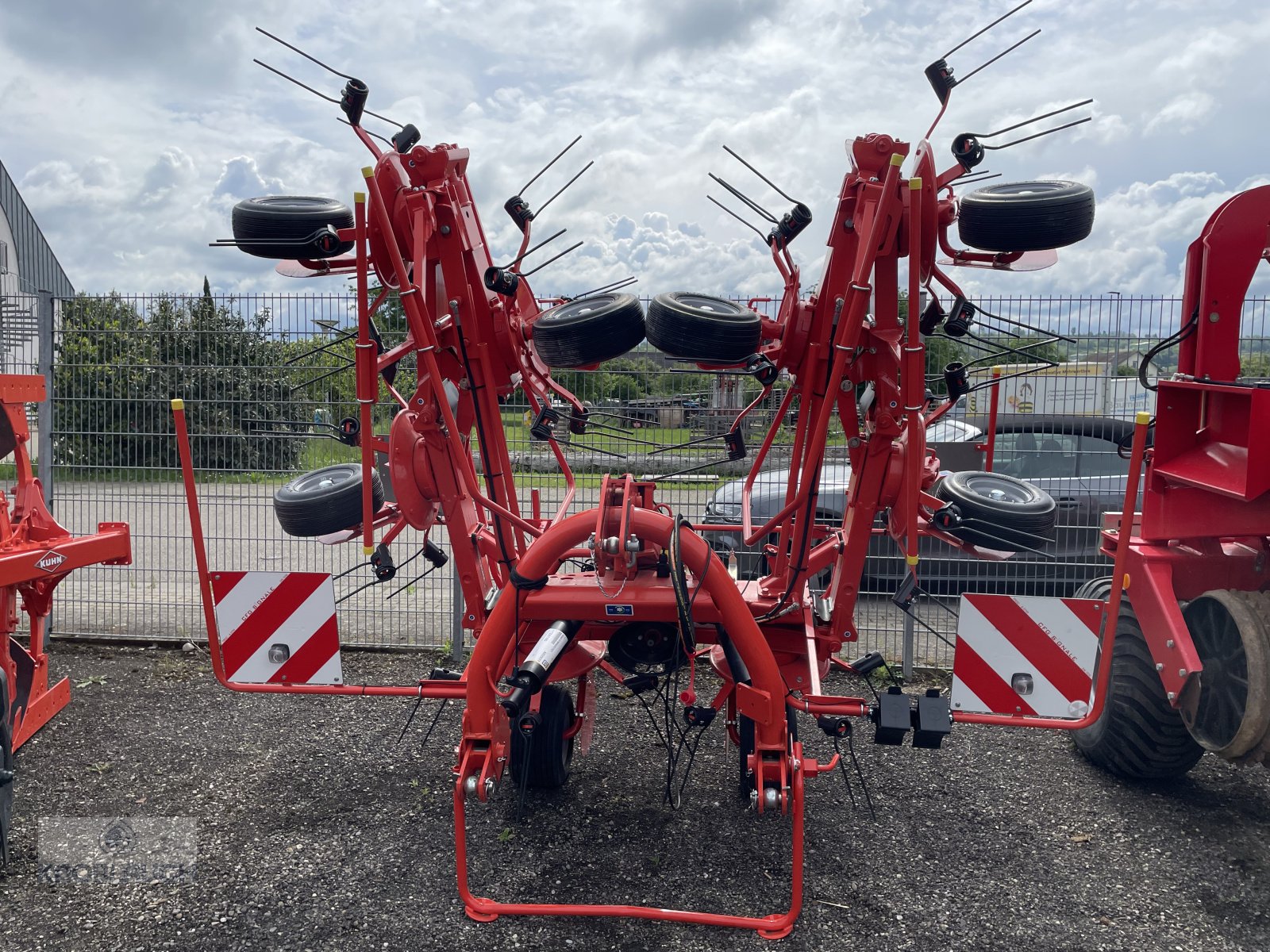 Kreiselheuer типа Kuhn GF 7902, Neumaschine в Ringsheim (Фотография 1)