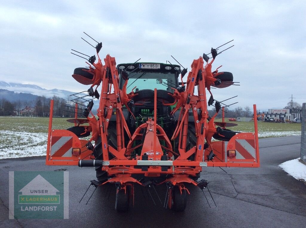 Kreiselheuer of the type Kuhn GF 7903, Neumaschine in Kobenz bei Knittelfeld (Picture 3)