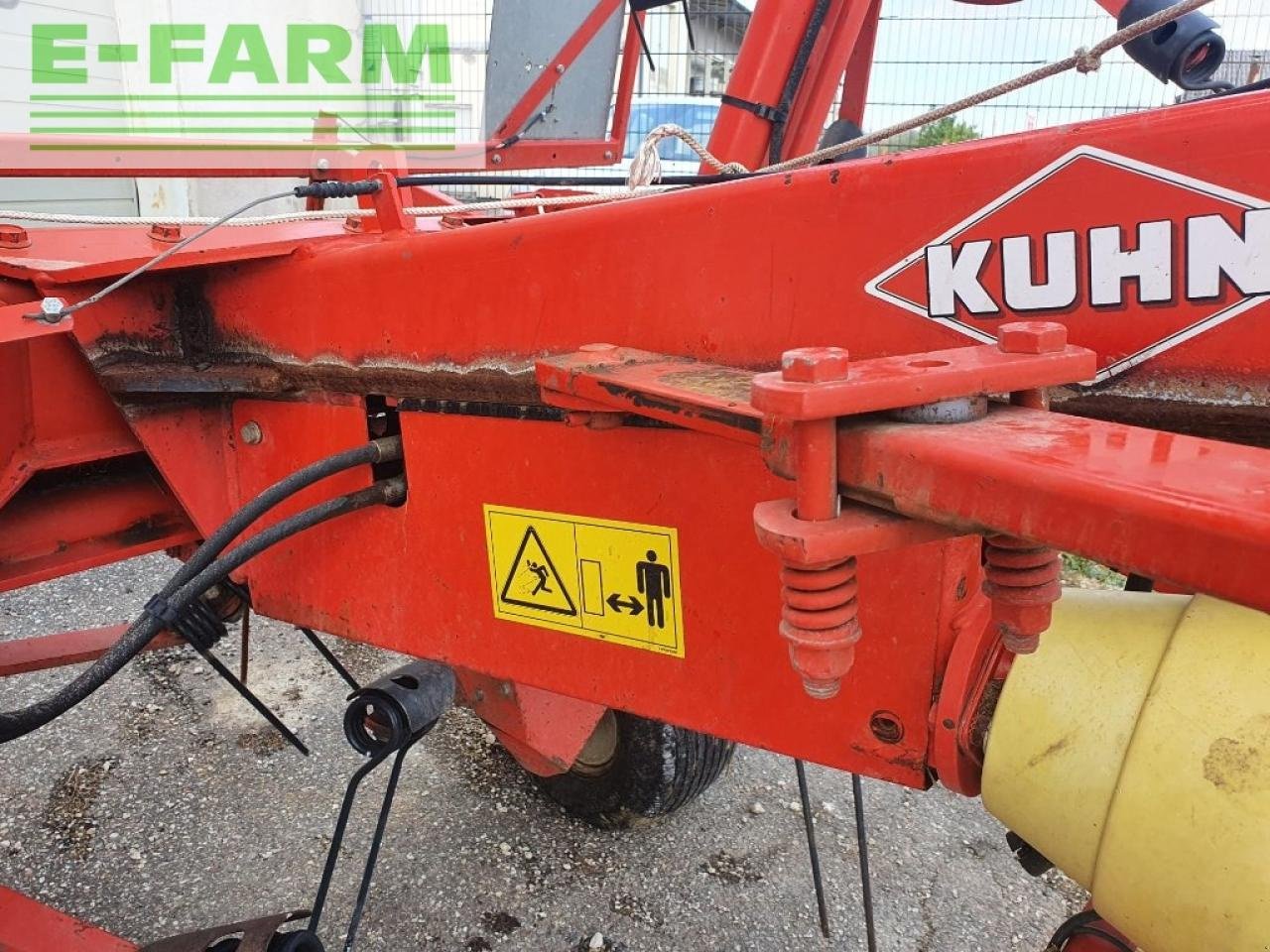 Kreiselheuer del tipo Kuhn gf 8501 mh, Gebrauchtmaschine en CHAUVONCOURT (Imagen 3)