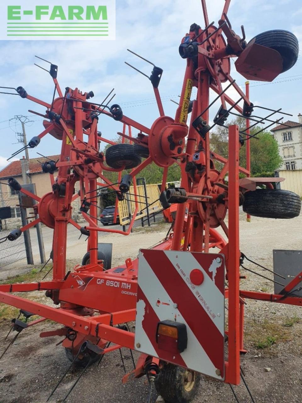 Kreiselheuer Türe ait Kuhn gf 8501 mh, Gebrauchtmaschine içinde CHAUVONCOURT (resim 2)