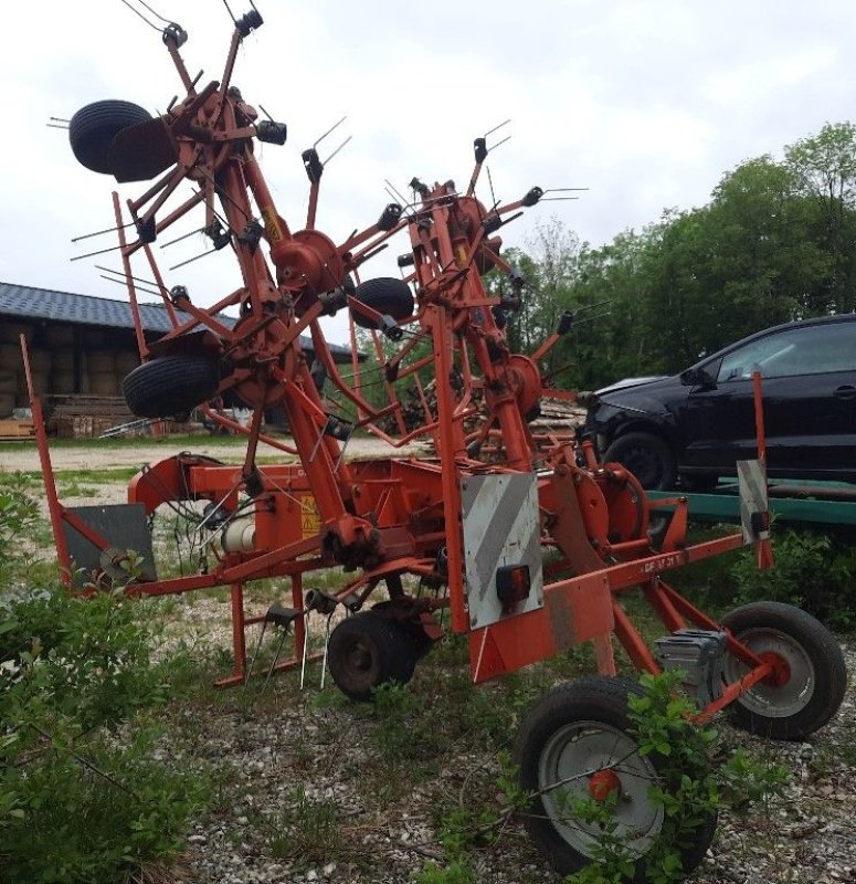 Kreiselheuer типа Kuhn GF 8501 T, Gebrauchtmaschine в CHEMAUDIN ET VAUX (Фотография 4)