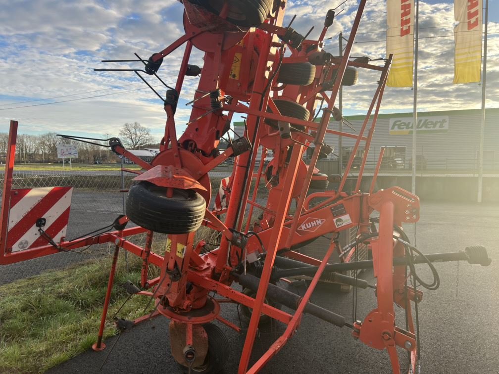 Kreiselheuer typu Kuhn GF 8702 MH, Gebrauchtmaschine w Aubiet (Zdjęcie 3)