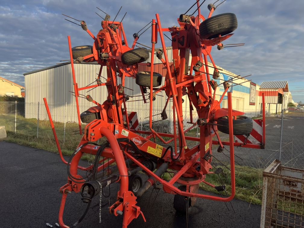 Kreiselheuer za tip Kuhn GF 8702 MH, Gebrauchtmaschine u Aubiet (Slika 1)