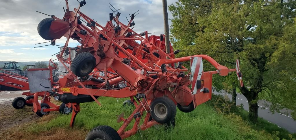 Kreiselheuer tipa Kuhn GF 8702 T GII, Gebrauchtmaschine u CIVENS (Slika 2)