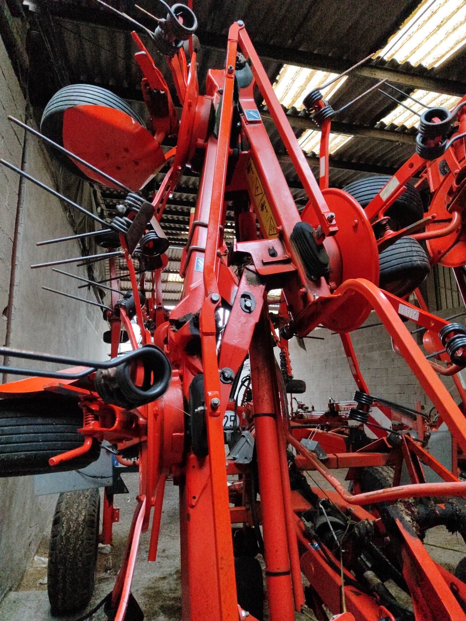 Kreiselheuer tip Kuhn GF 8702 T, Gebrauchtmaschine in Saint-Nabord (Poză 4)