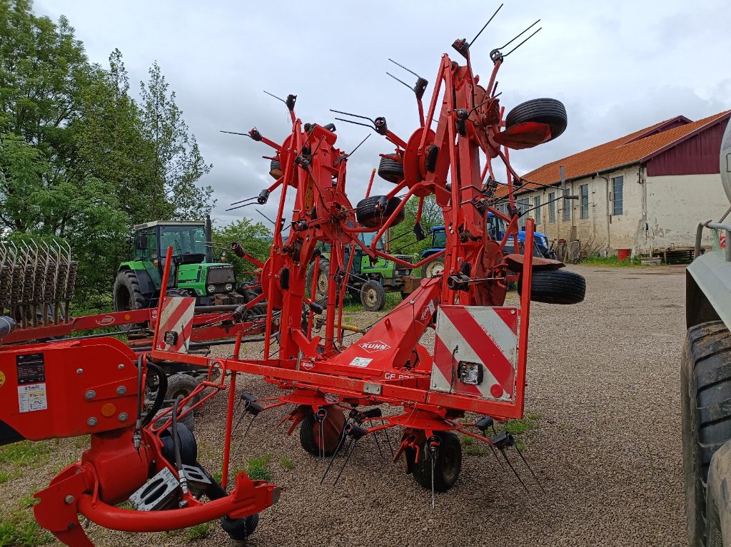 Kreiselheuer del tipo Kuhn Gf 8702, Gebrauchtmaschine In MANDRES-SUR-VAIR (Immagine 4)