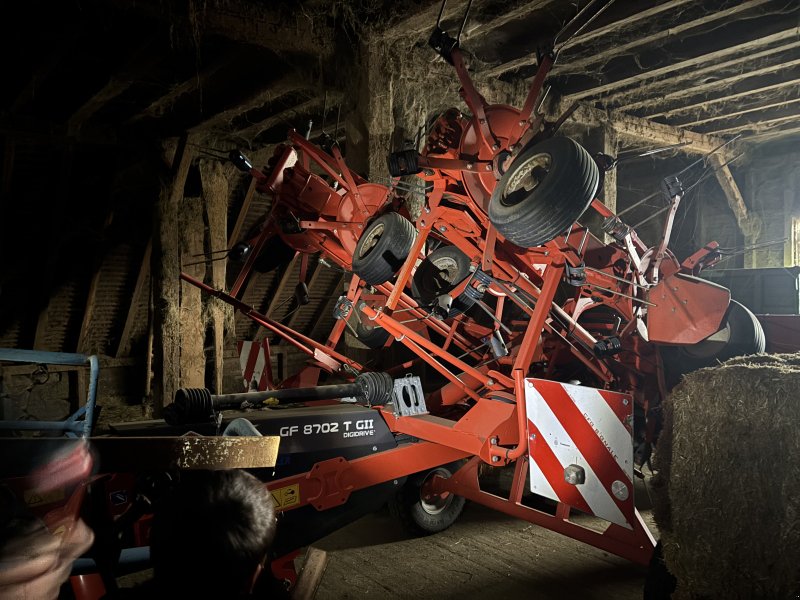 Kreiselheuer del tipo Kuhn GF 8702, Gebrauchtmaschine In Donaueschingen (Immagine 1)