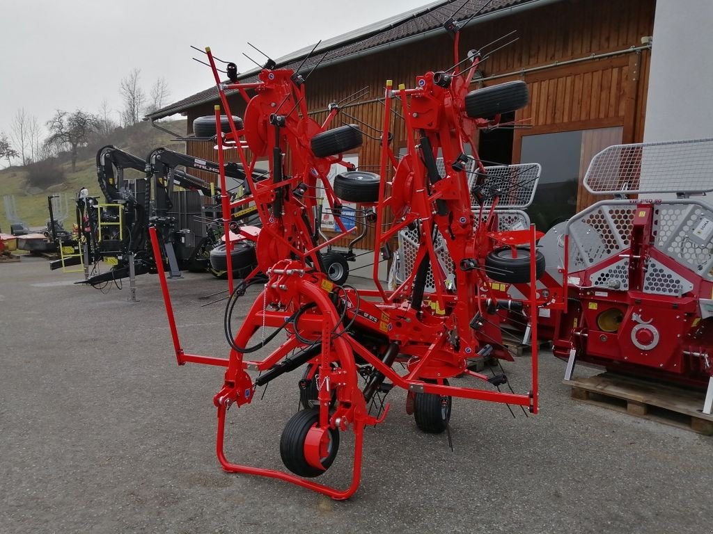 Kreiselheuer of the type Kuhn GF 8703, Neumaschine in Grünbach (Picture 2)