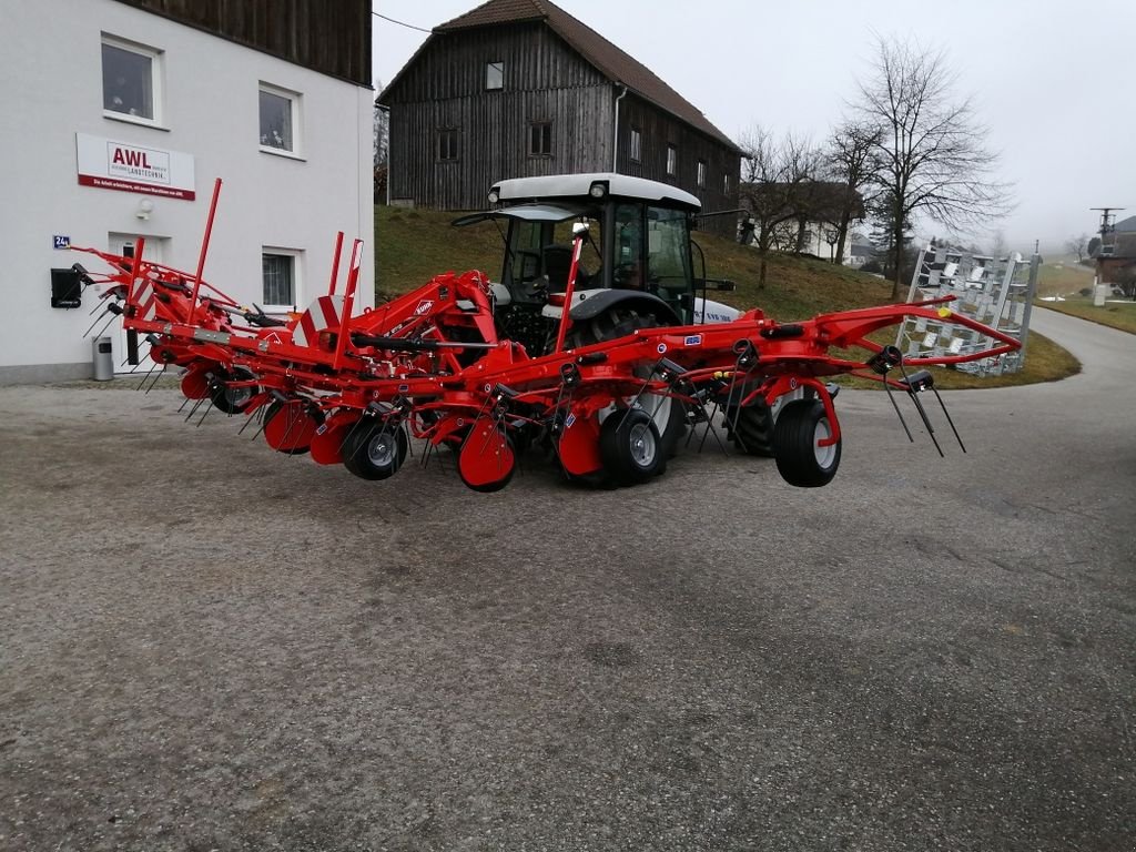 Kreiselheuer Türe ait Kuhn GF 8703, Neumaschine içinde Grünbach (resim 4)