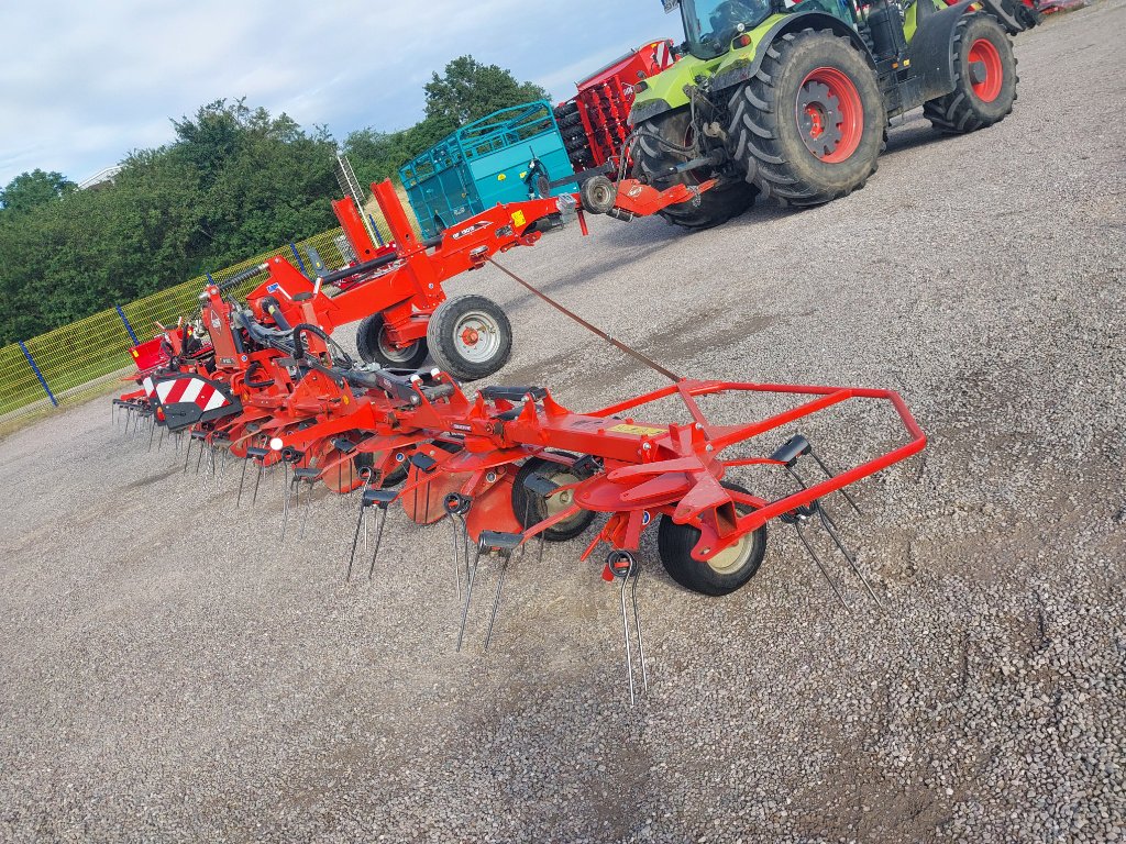 Kreiselheuer del tipo Kuhn Gf13012, Gebrauchtmaschine In MANDRES-SUR-VAIR (Immagine 1)