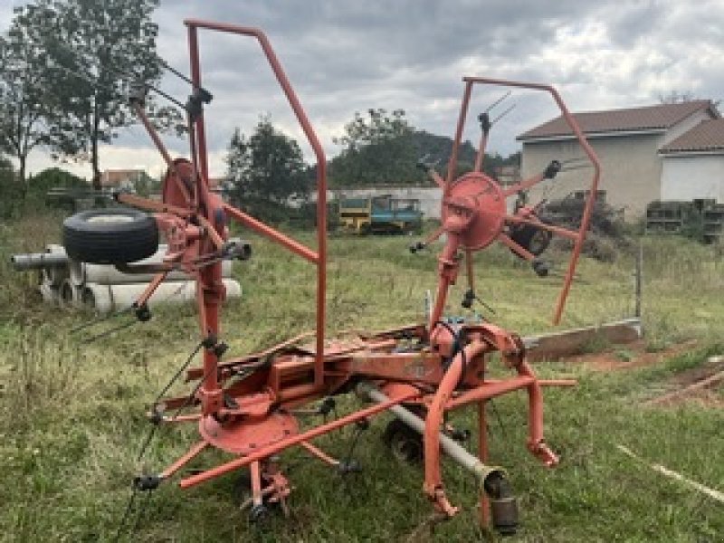 Kreiselheuer del tipo Kuhn GF5001MH, Gebrauchtmaschine en SAINT NIZIER DE FORNAS (Imagen 3)