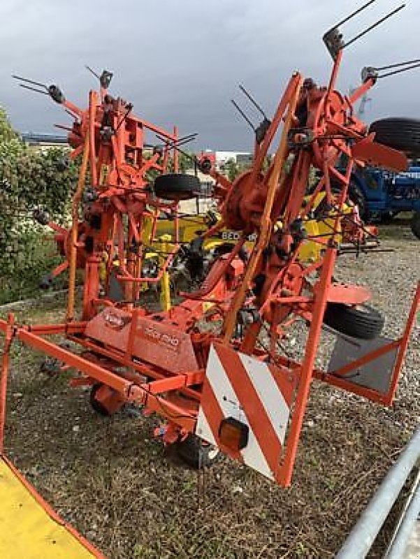 Kreiselheuer del tipo Kuhn GF7601MHO, Gebrauchtmaschine In Muespach-le-Haut (Immagine 1)