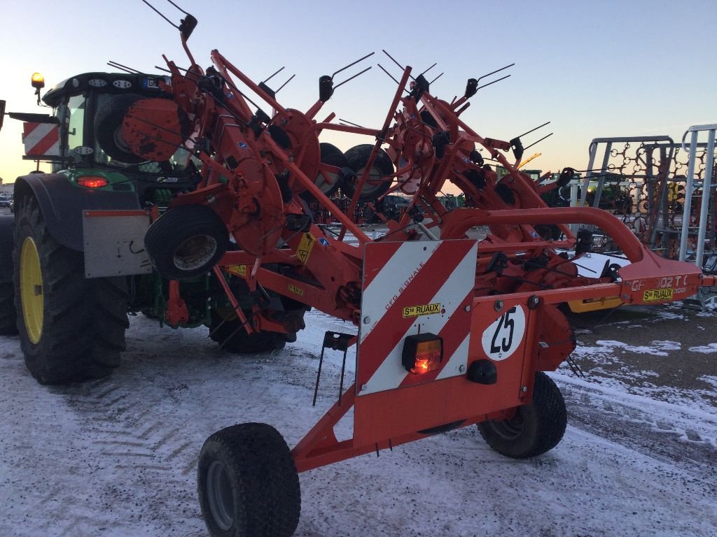 Kreiselheuer a típus Kuhn GF7902T GII, Gebrauchtmaschine ekkor: LISIEUX (Kép 2)