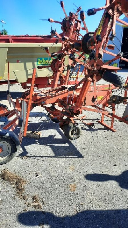 Kreiselheuer van het type Kuhn GF8501T, Gebrauchtmaschine in CHEMAUDIN ET VAUX (Foto 3)