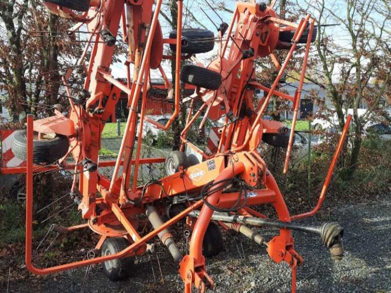 Kreiselheuer tip Kuhn GF8702, Gebrauchtmaschine in NUAILLE