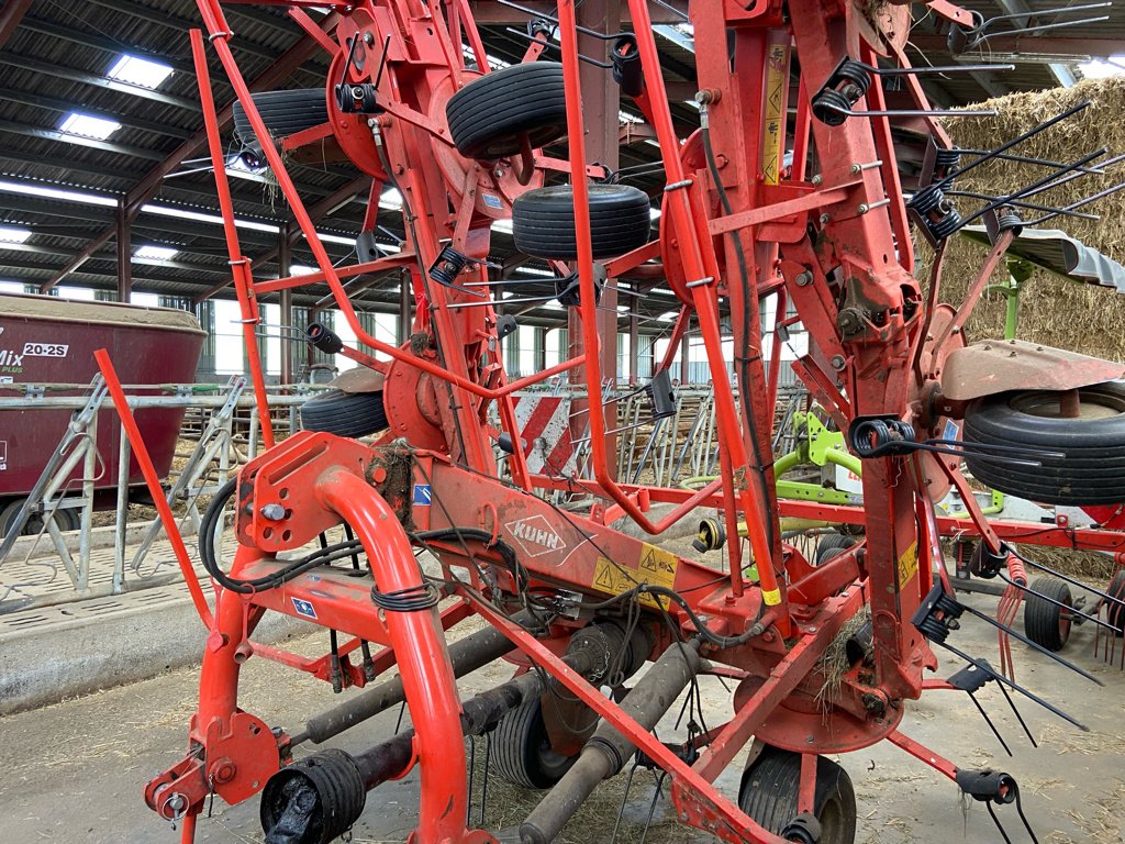 Kreiselheuer van het type Kuhn GF8702, Gebrauchtmaschine in YTRAC (Foto 2)