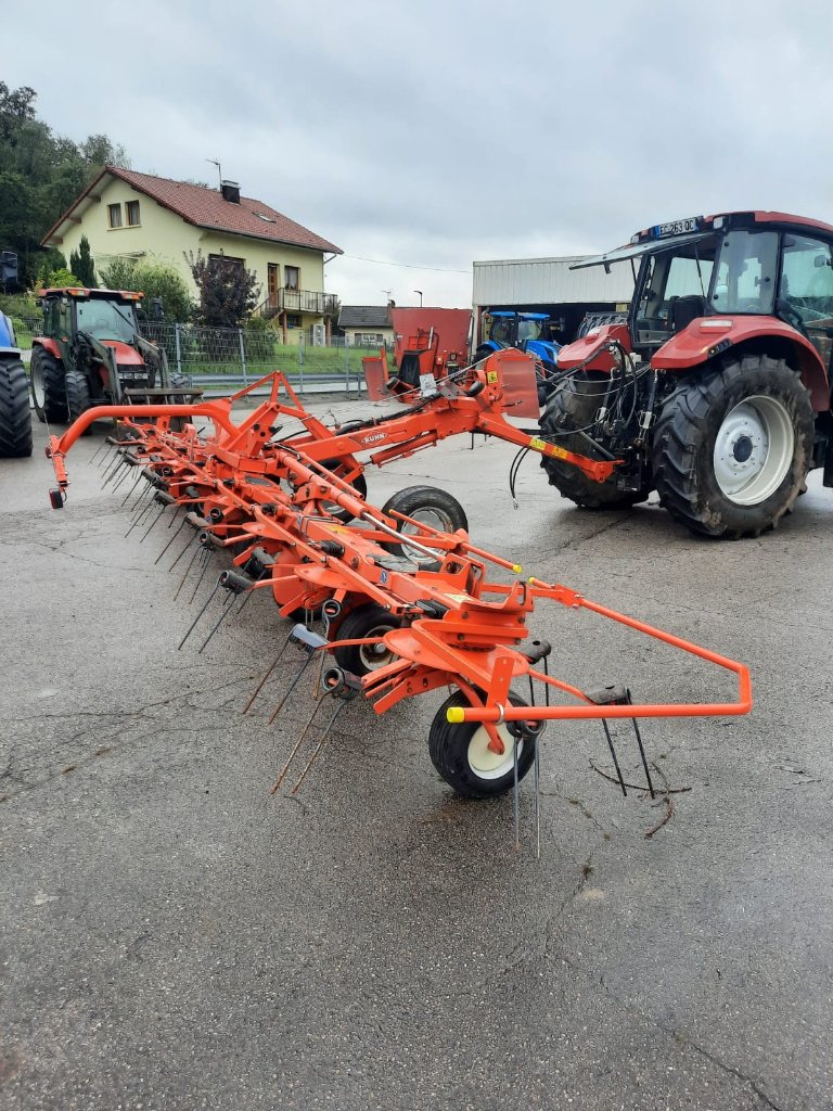 Kreiselheuer del tipo Kuhn Gf8702T, Gebrauchtmaschine en Lérouville (Imagen 4)