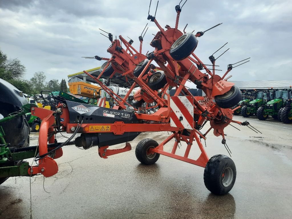 Kreiselheuer del tipo Kuhn GF8702T, Gebrauchtmaschine en CHEMAUDIN ET VAUX (Imagen 1)