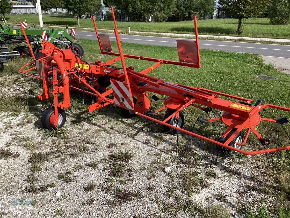 Kreiselheuer del tipo Kuhn Kuhn GF 6502, Neumaschine In Pettenbach (Immagine 2)