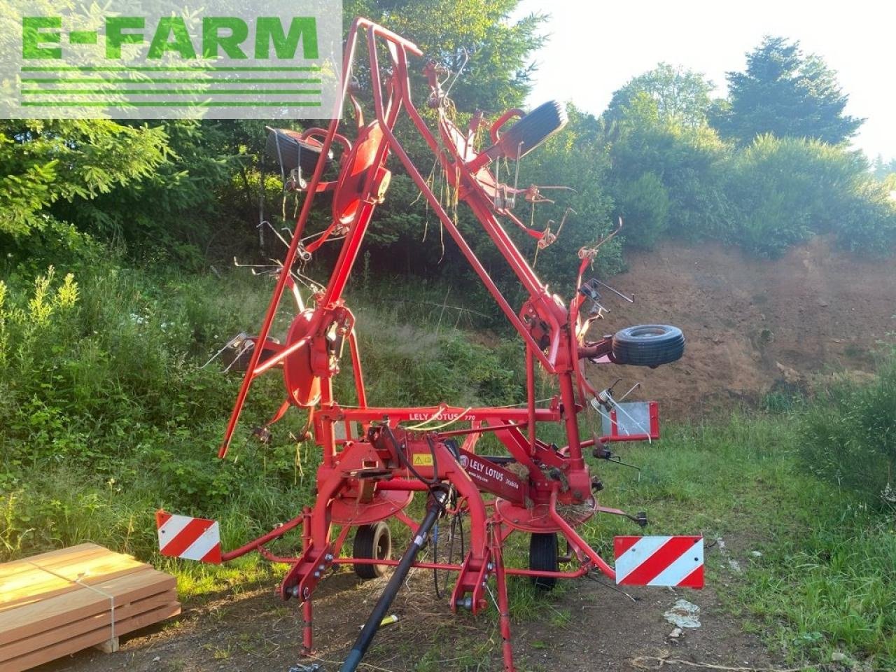 Kreiselheuer des Typs Lely lotus 770 destockage, Gebrauchtmaschine in Ytrac (Bild 9)