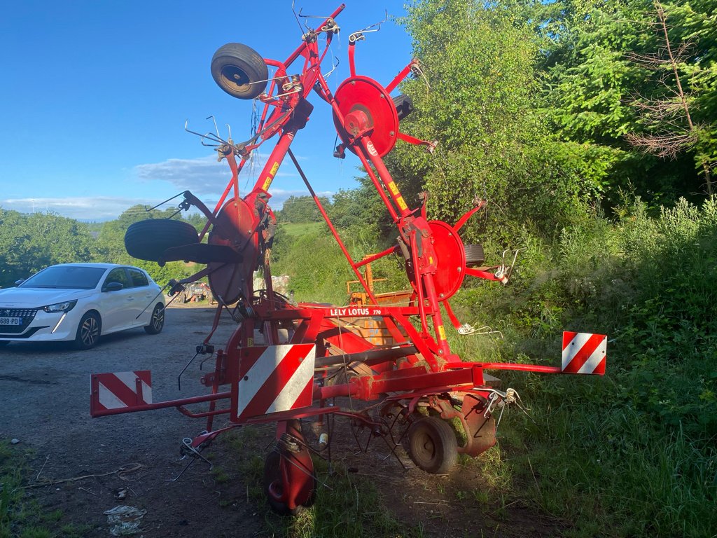 Kreiselheuer van het type Lely LOTUS 770 DESTOCKAGE, Gebrauchtmaschine in MEYMAC (Foto 11)