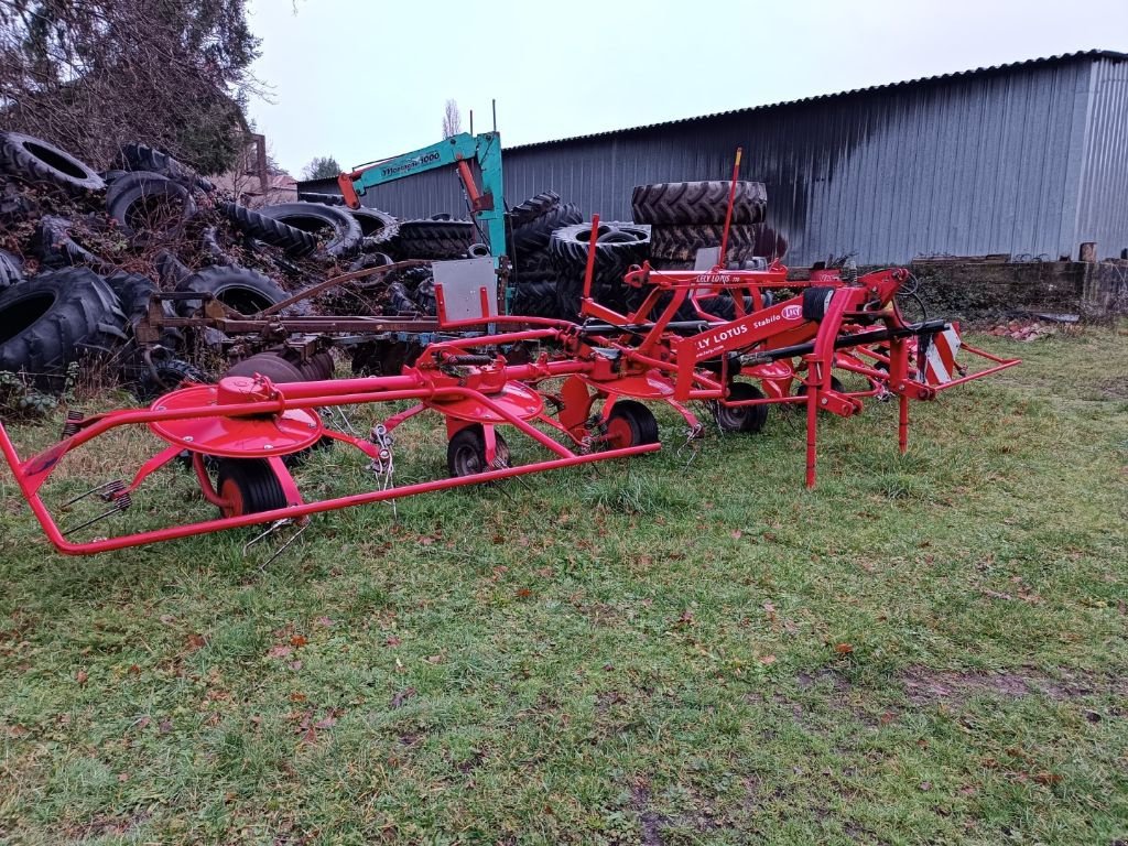 Kreiselheuer du type Lely Lotus 770 Stabilo, Gebrauchtmaschine en COGNAC LA FORET (Photo 2)