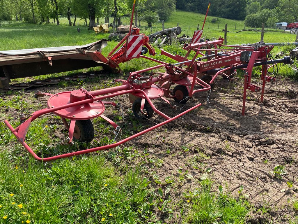 Kreiselheuer typu Lely LOTUS 770, Gebrauchtmaschine v SAINT FLOUR (Obrázok 2)