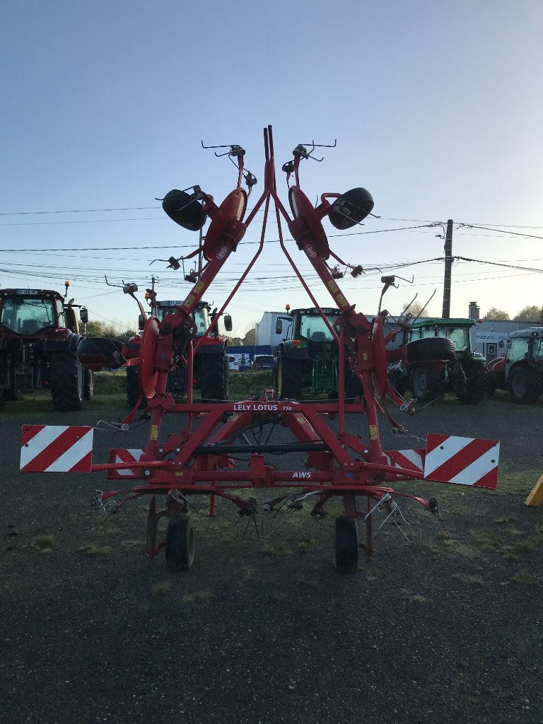 Kreiselheuer del tipo Lely LOTUS 770, Gebrauchtmaschine en UZERCHE (Imagen 5)